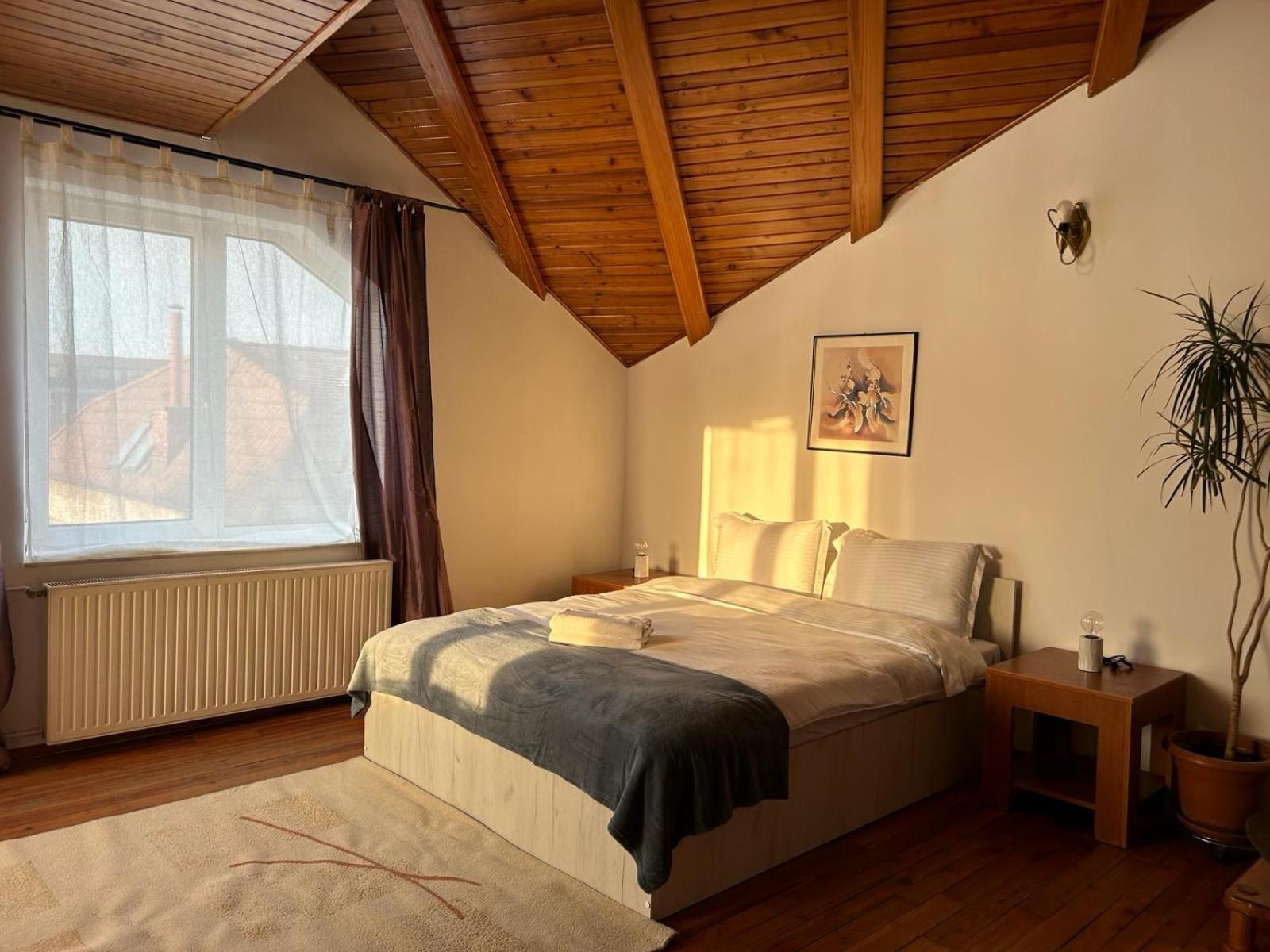 Ambra Room'S Брашов Экстерьер фото